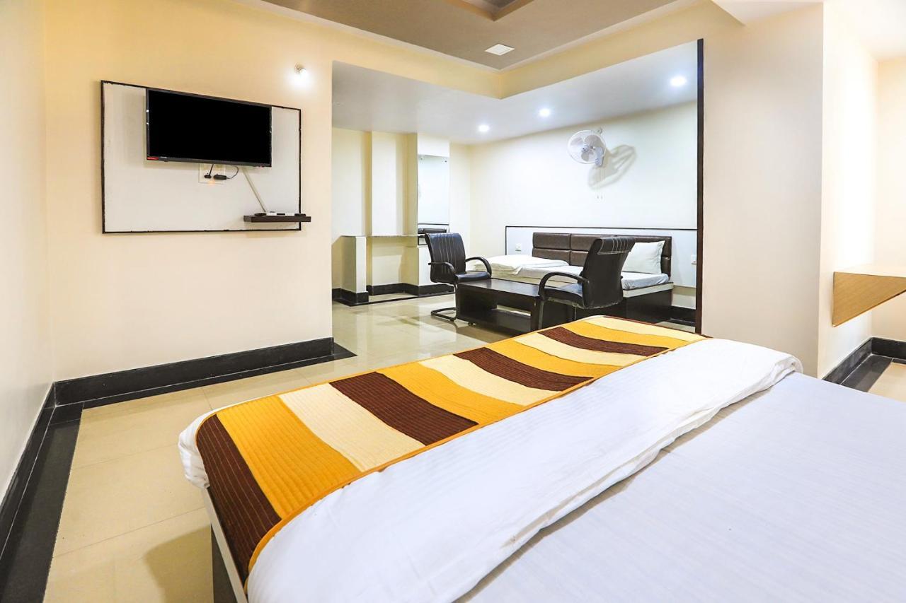 Oyo 11840 Hotel Venus Ajmer Luaran gambar